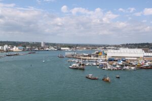 How Small Businesses in Totton Can Benefit from Legal and Crisis Management Services