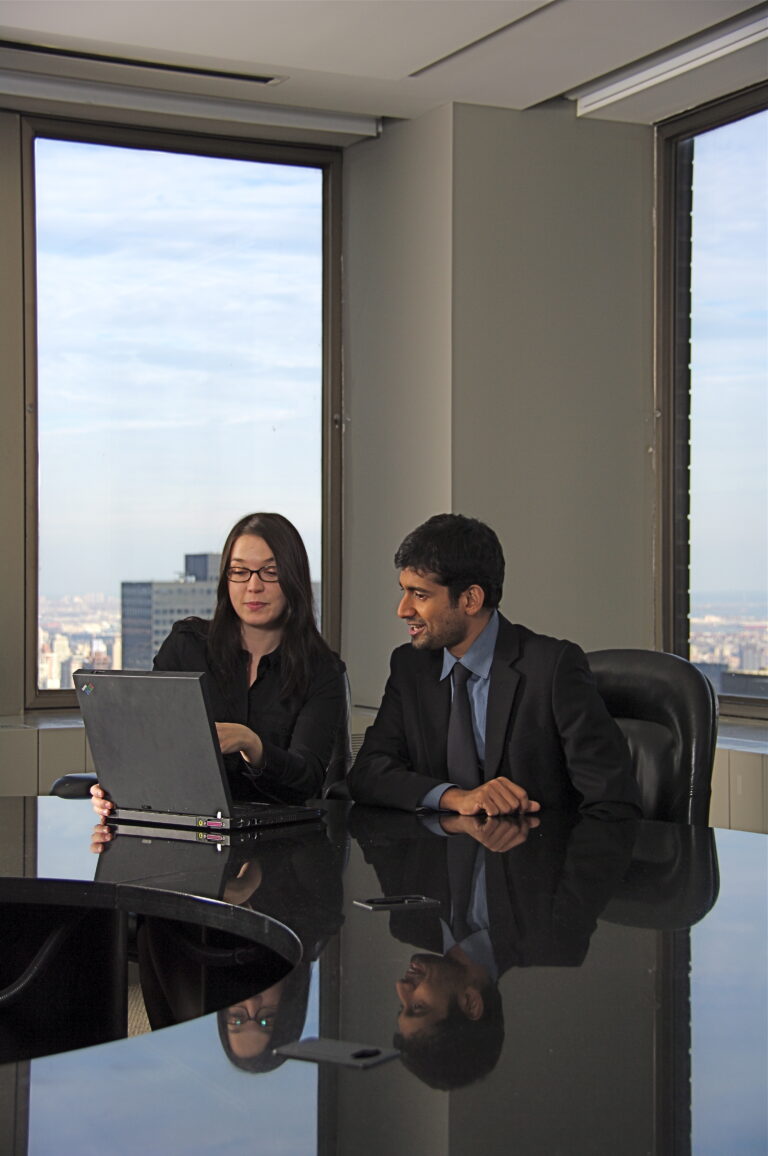 How Romsey and Winsor SMEs Can Use Membership Support to Grow Safely